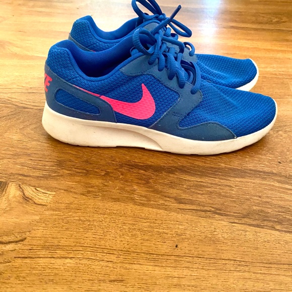 nike kaishi blue and pink